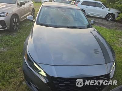 2024 Nissan Altima SR - zdjęcie 4 z 27 - miniatura
