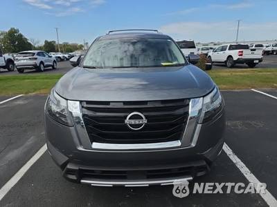2025 Nissan Pathfinder SL - zdjęcie 2 z 24 - miniatura