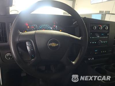 2024 Chevrolet Express 3500 Passenger Van LS 1LS 155.1" WB - zdjęcie 10 z 28 - miniatura