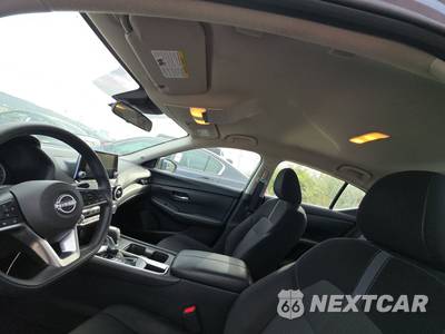 2025 Nissan Sentra SV - zdjęcie 14 z 28 - miniatura