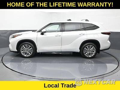 2025 Toyota Highlander Platinum - zdjęcie 4 z 50 - miniatura