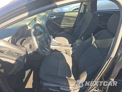 2017 Ford Focus SEL Hatchback - zdjęcie 7 z 45 - miniatura