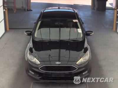 2017 Ford Focus SEL Hatchback - zdjęcie 2 z 45 - miniatura