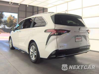 2026 Toyota Sienna Limited 7-Passenger 120.5" WB - zdjęcie 8 z 26 - miniatura