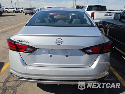 2025 Nissan Altima SV - zdjęcie 5 z 30 - miniatura