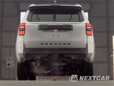 2026 Toyota 4Runner SR5 - zdjęcie 7 z 25 - miniatura