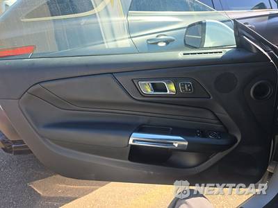 2025 Ford Mustang GT Premium Coupe - zdjęcie 9 z 19 - miniatura