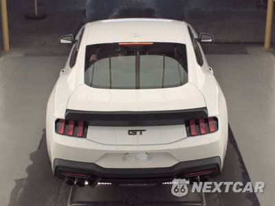 2025 Ford Mustang GT Premium Coupe - zdjęcie 5 z 19 - miniatura