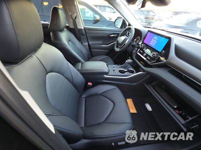 2026 Toyota Highlander XLE - zdjęcie 14 z 27 - miniatura