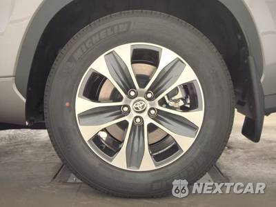 2026 Toyota Highlander XLE - zdjęcie 12 z 25 - miniatura