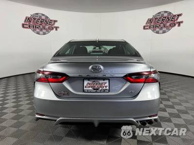 2023 Toyota Camry SE - zdjęcie 6 z 42 - miniatura