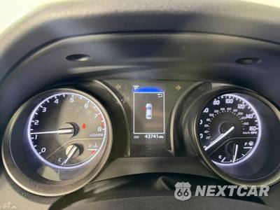 2023 Toyota Camry SE - zdjęcie 14 z 42 - miniatura