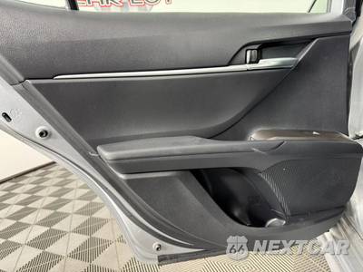 2023 Toyota Camry SE - zdjęcie 37 z 42 - miniatura