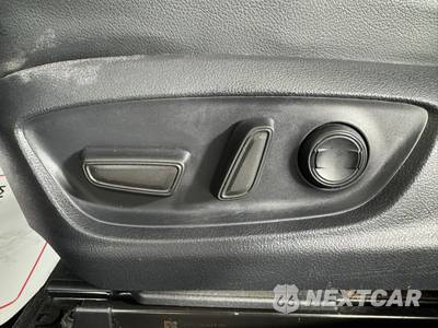 2023 Toyota Camry SE - zdjęcie 30 z 42 - miniatura