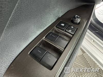 2023 Toyota Camry SE - zdjęcie 35 z 42 - miniatura