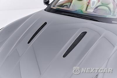 2025 Aston Martin DB12 Convertible - zdjęcie 24 z 50 - miniatura