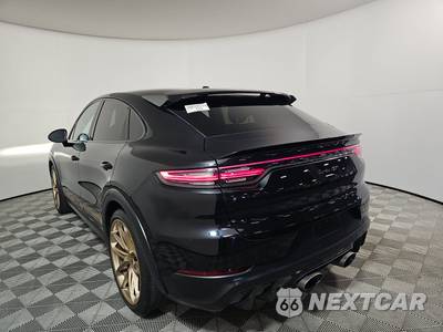 2022 Porsche Cayenne Turbo GT - zdjęcie 6 z 19 - miniatura