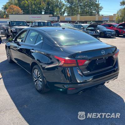 2024 Nissan Altima SV - zdjęcie 3 z 49 - miniatura