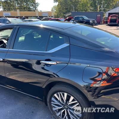2024 Nissan Altima SV - zdjęcie 9 z 49 - miniatura