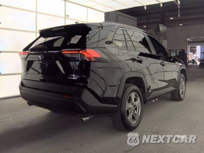 2024 Toyota RAV4 Hybrid LE - zdjęcie 4 z 20 - miniatura
