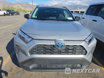 2024 Toyota RAV4 Hybrid LE - zdjęcie 2 z 30 - miniatura