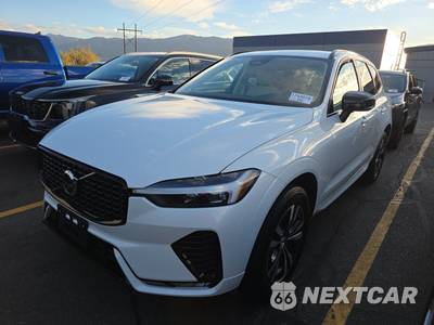 2024 Volvo XC60 B5 Core Dark Theme - zdjęcie 1 z 33 - miniatura
