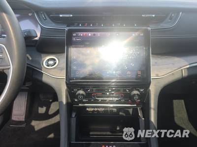 2023 Jeep Grand Cherokee Limited - zdjęcie 11 z 24 - miniatura
