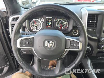 2023 Ram 1500 Big Horn Crew Cab Short Bed - zdjęcie 10 z 33 - miniatura