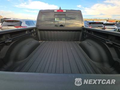 2023 Ram 1500 Big Horn Crew Cab Short Bed - zdjęcie 16 z 33 - miniatura