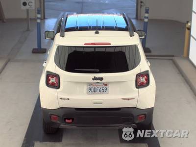 2022 Jeep Renegade Trailhawk - zdjęcie 5 z 29 - miniatura
