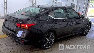 2024 Nissan Altima SR - zdjęcie 4 z 33 - miniatura
