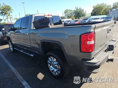 2018 GMC Sierra 2500 Denali HD Crew Cab Medium Bed 5SA - zdjęcie 6 z 36 - miniatura
