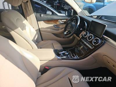2018 Mercedes-Benz GLC 300 - zdjęcie 8 z 41 - miniatura