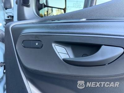 2026 Mercedes-Benz Select Standard Roof 144.0" WB - zdjęcie 30 z 41 - miniatura