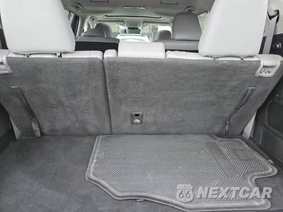 2022 Toyota Highlander Hybrid Limited - zdjęcie 17 z 36 - miniatura