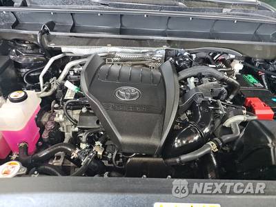 2024 Toyota Highlander Platinum - zdjęcie 16 z 30 - miniatura