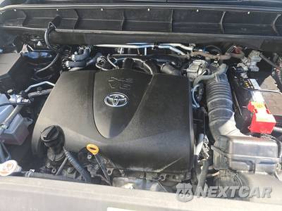 2022 Toyota Highlander LE - zdjęcie 17 z 34 - miniatura