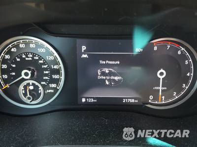 2023 Genesis G70 2.0T Standard - zdjęcie 12 z 26 - miniatura