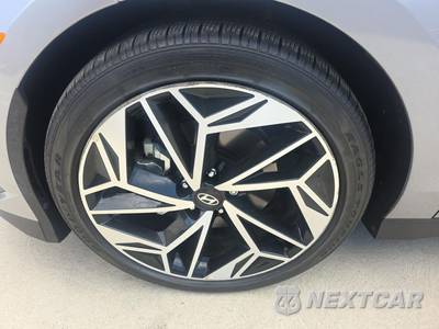 2023 Hyundai IONIQ 6 SEL - zdjęcie 17 z 33 - miniatura