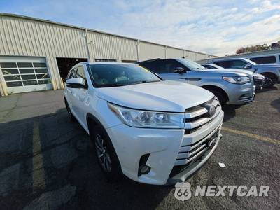 2018 Toyota Highlander XLE - zdjęcie 3 z 26 - miniatura