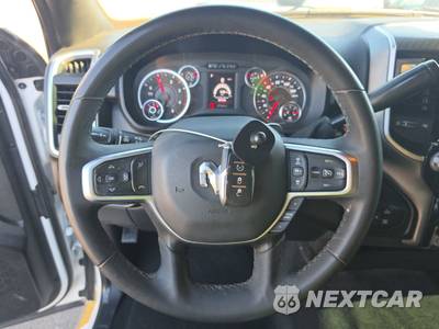 2025 Ram 2500 Big Horn Crew Cab Medium Bed - zdjęcie 10 z 25 - miniatura