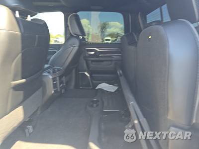 2025 Ram 2500 Laramie Crew Cab Medium Bed - zdjęcie 13 z 28 - miniatura