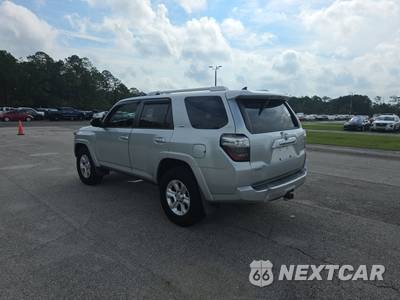 2015 Toyota 4Runner SR5 - zdjęcie 6 z 38 - miniatura