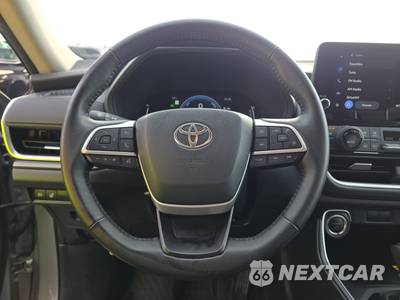 2026 Toyota Grand Highlander Hybrid XLE - zdjęcie 16 z 31 - miniatura
