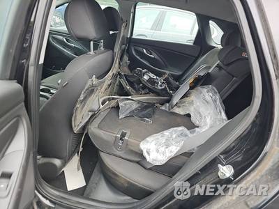 2018 Hyundai Elantra GT Hatchback - zdjęcie 13 z 17 - miniatura