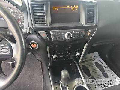 2016 Nissan Pathfinder S - zdjęcie 11 z 39 - miniatura