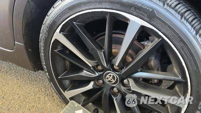 2020 Toyota Camry XSE - zdjęcie 27 z 37 - miniatura