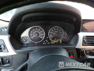 2018 BMW 3 Series Sedan 320i xDrive - zdjęcie 12 z 18 - miniatura