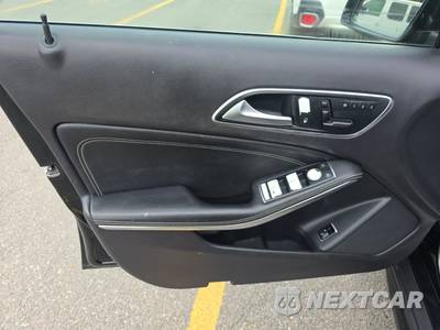 2015 Mercedes-Benz GLA 250 4MATIC - zdjęcie 9 z 17 - miniatura