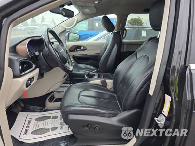 2018 Chrysler Pacifica Touring L 121.6" WB - zdjęcie 7 z 19 - miniatura